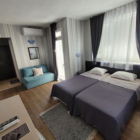 Guest House Taligarov Pomorie Extérieur photo