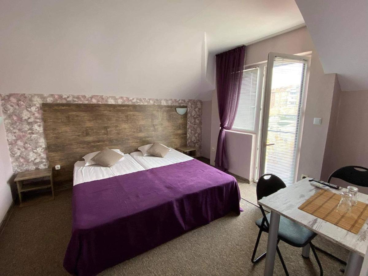 Guest House Taligarov Pomorie Extérieur photo
