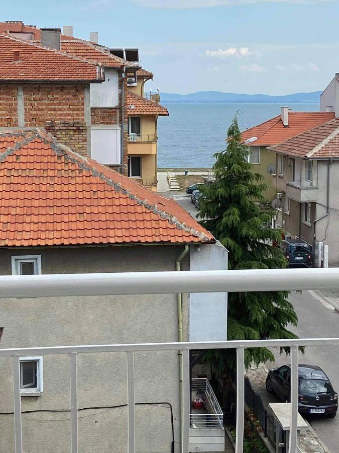 Guest House Taligarov Pomorie Extérieur photo
