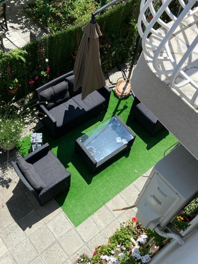 Guest House Taligarov Pomorie Extérieur photo