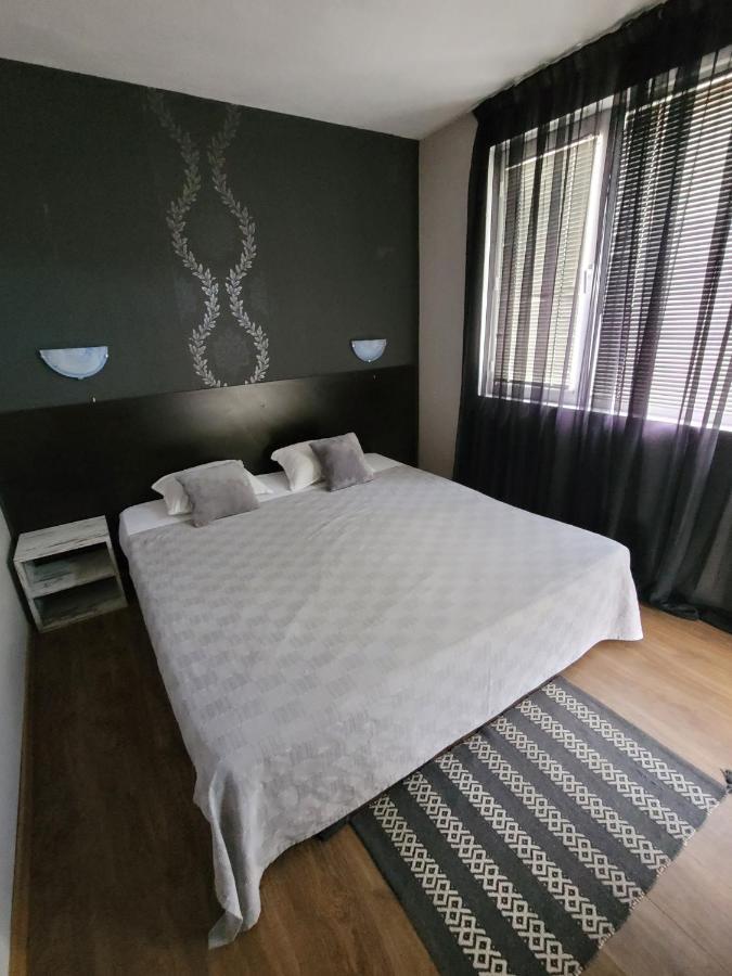 Guest House Taligarov Pomorie Extérieur photo