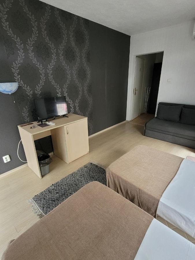 Guest House Taligarov Pomorie Extérieur photo