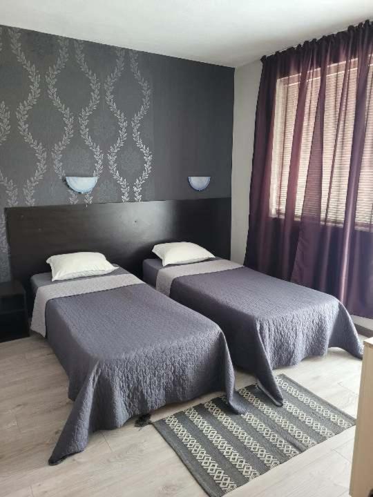 Guest House Taligarov Pomorie Extérieur photo
