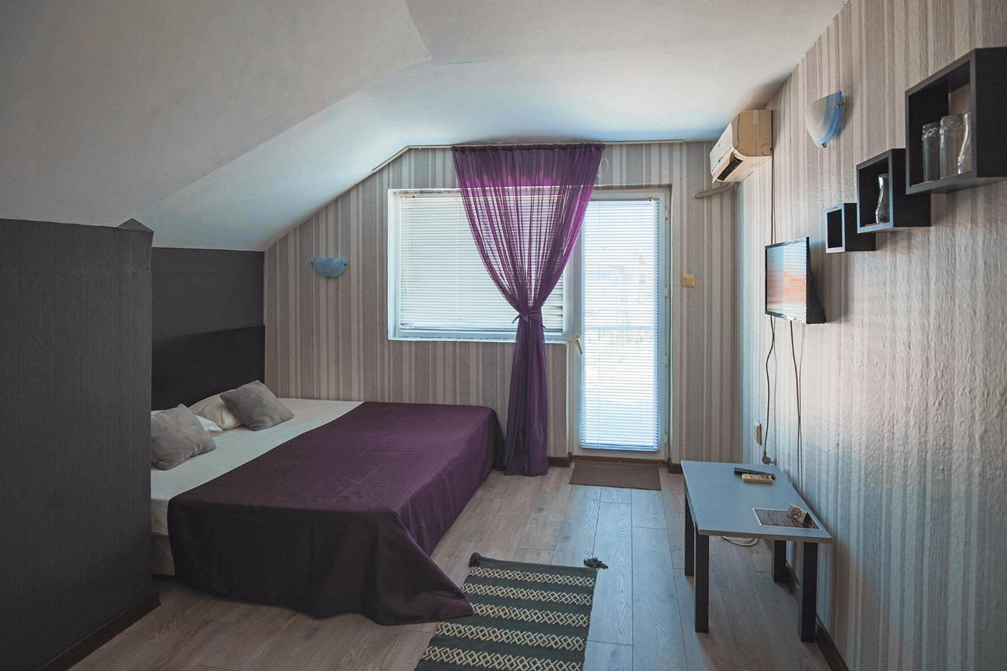 Guest House Taligarov Pomorie Extérieur photo